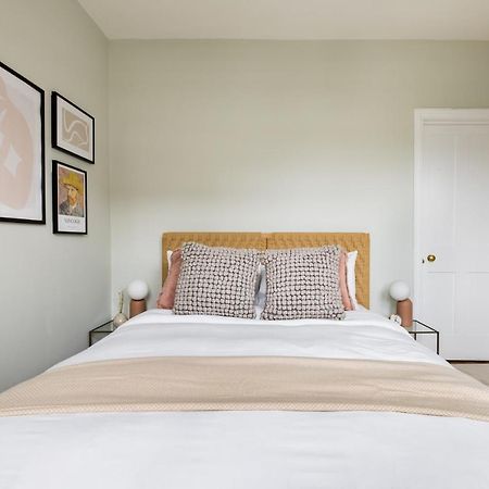 Апартаменти The London Bridge Escape - Stylish 2Bdr House In The Heart Of Лондон Екстер'єр фото